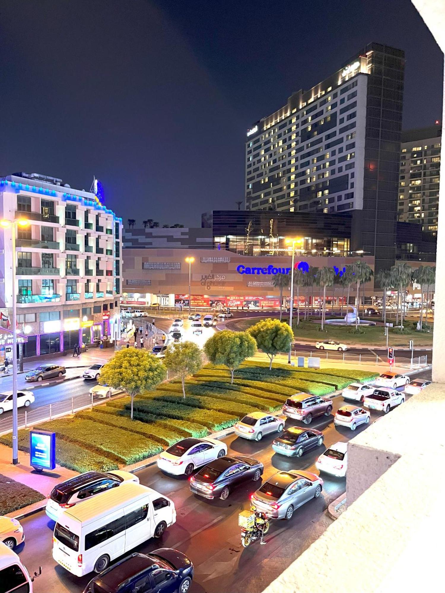 Yoko Luxury Hostel دبي المظهر الخارجي الصورة